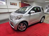 Gebraucht Toyota iQ 68 PS (50 kW) 2010 Silber Kleinwagen