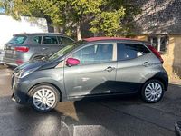 Gebraucht Toyota Aygo x-style 72 PS (52 kW) 2020 Grau Kleinwagen