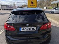 Gebraucht BMW 218 Active Tourer 140 PS (102 kW) 2019 Schwarz Van / Kleinbus