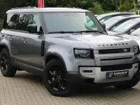 Gebraucht Land Rover Defender HSE 301 PS (221 kW) 2021 Eiger grey SUV