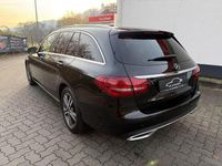 Gebraucht Mercedes C180 156 PS (114 kW) 2018 Schwarz Kombi