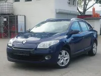 Gebraucht Renault Mégane 101 PS (74 kW) 2012 Blau Limousine