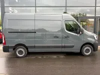 Occasion Renault Master 150 ch (110 kW) 2024 Gris Monospace