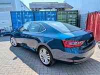 Gebraucht Skoda Superb Style 220 PS (161 kW) 2016 Blau Limousine