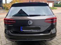 gebraucht VW Passat Variant 2.0 TDI R-Line Exterieur