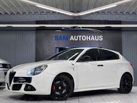 Gebraucht Alfa Romeo Giulietta Quadrifoglio Verde 241 PS (177 kW) 2015 Weiß Limousine
