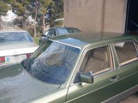 Second-hand Mercedes 380 1982 Verde Berlinǎ