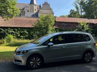 Gebraucht VW Touran Move 122 PS (89 kW) 2024 Silber Van / Kleinbus