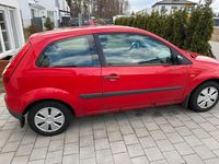 Gebraucht Ford Fiesta Style 63 PS (46 kW) 2007 Rot Kleinwagen
