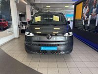 Gebraucht VW Multivan Life 177 PS (130 kW) 2025 Grau Van