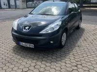 Gebraucht Peugeot 206 60 PS (44 kW) 2009 Schwarz Limousine