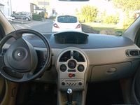 Second-hand Renault Modus 88 CP (64 kW) 2005 Negru Monovolum