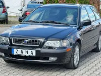 Gebraucht Volvo V40 122 PS (89 kW) 2003 Schwarz Kombi