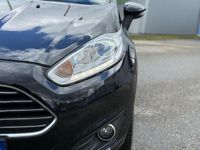 Gebraucht Ford Fiesta 101 PS (74 kW) 2015 Schwarz Limousine