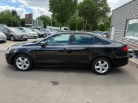 Gebraucht VW Jetta Comfortline 122 PS (89 kW) 2012 Deep black perleffekt Limousine