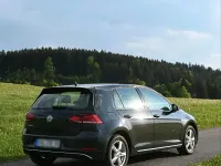 Używany VW e-Golf 100 kW (136 KM) 2020 Szary Hatchback