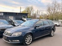 Gebraucht VW Passat Comfortline 140 PS (102 kW) 2012 Blau Kombi