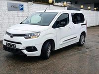 Gebraucht Toyota Proace Verso City 131 PS (96 kW) 2022 Weiß Kombi