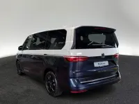Gebraucht VW Multivan 245 PS (180 kW) 2026 Blau Van / Kleinbus