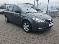 Gebraucht Kia Ceed Sportswagon 90 PS (66 kW) 2011 Grau Kombi