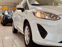 Gebraucht Ford Fiesta Trend 71 PS (52 kW) 2017 Weiß Kleinwagen