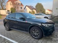Gebraucht Alfa Romeo Stelvio 180 PS (132 kW) 2017 Rot SUV