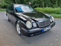Gebraucht Mercedes E430 Avantgarde 279 PS (205 kW) 1998 Schwarz Limousine