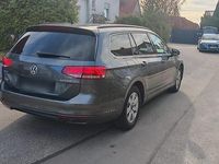 Gebraucht VW Passat 150 PS (110 kW) 2015 Grau Kombi