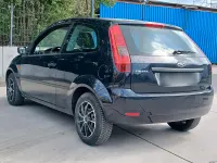 Gebraucht Ford Fiesta 85 PS (62 kW) 2005 Blau Kleinwagen