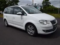 Gebraucht VW Touran S 105 PS (77 kW) 2010 Weiß Van / Kleinbus