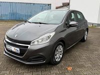 Gebraucht Peugeot 208 Active 68 PS (50 kW) 2018 Grau Kleinwagen