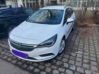 Gebraucht Opel Astra Edition 95 PS (69 kW) 2017 Weiß Kombi