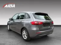 Gebraucht Mercedes B180 Style 136 PS (100 kW) 2019 Grau Kleinwagen