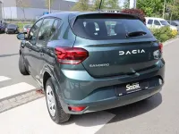 Używany Dacia Sandero Expression 91 KM (66 kW) 2025 Zielony Sedan/Limuzyna