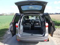 Gebraucht Ford Grand C-Max Titanium 150 PS (110 kW) 2013 Braun Van / Kleinbus