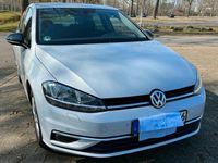 Gebraucht VW Golf VII Sound 85 PS (62 kW) 2017 Weiß Limousine