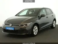 Gebraucht VW Golf VIII Life 131 PS (96 kW) 2023 Grau Limousine