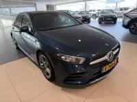Gebraucht Mercedes A180 Business 136 PS (100 kW) 2021 Blau Limousine