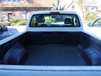 Gebraucht VW Amarok Basis 140 PS (102 kW) 2016 Weiß Pickup