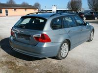 Gebraucht BMW 318 143 PS (105 kW) 2008 Grau Kombi