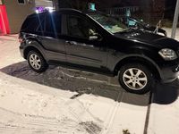 Gebraucht Mercedes ML280 190 PS (139 kW) 2006 Schwarz SUV