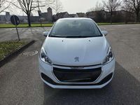 Second-hand Peugeot 208 Active 68 CP (50 kW) 2019 Alb Hatchback