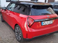 Neu Mini Cooper SE 160 kW (218 PS) 2025 Rot Kleinwagen