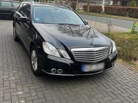 Gebraucht Mercedes E220 170 PS (125 kW) 2011 Schwarz Kombi
