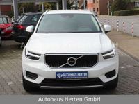 gebraucht Volvo XC40 Momentum *AUTOMATIK*DISTRONIC*LIVE COCKPIT!