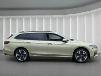 Używany Skoda Superb Selection 150 KM (110 kW) 2024 Beżowy Kombi