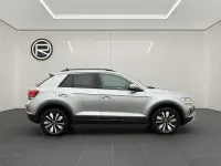 Gebraucht VW T-Roc Move 150 PS (110 kW) 2024 Pyritsilber metallic SUV