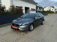 Gebraucht Volvo V40 114 PS (83 kW) 2015 Grau Limousine