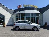 Gebraucht Mercedes B200 156 PS (114 kW) 2014 Silber Kleinwagen