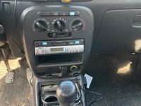 Gebraucht Daihatsu Cuore 58 PS (42 kW) 2003 Silber Kleinwagen